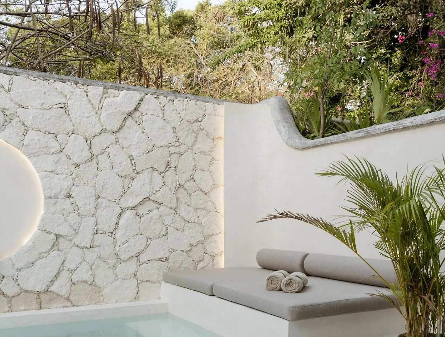 Aesthetic Design Suite Fuego With Pool Cancún 0*,  Mexique
